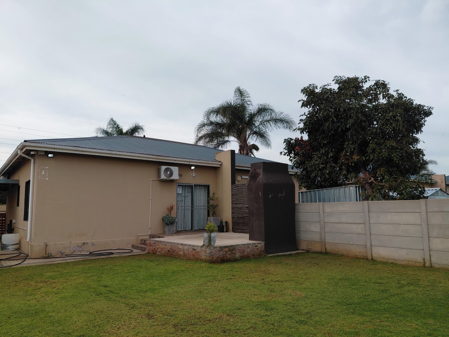 2 Bedroom Property for Sale in Campher Park Eastern Cape